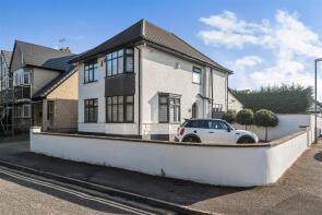 1, Ellsbridge Close, Bristol BS31 1TB
