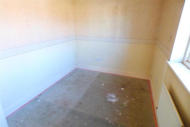 bedroom 3.JPG