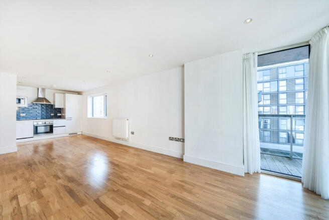 1421882-8-69a6ca1...