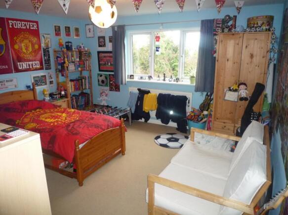 Photo 8