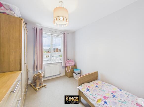3 bed Semi-Detached for sale Image 8