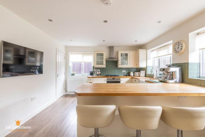 Kitchen/Dining Room