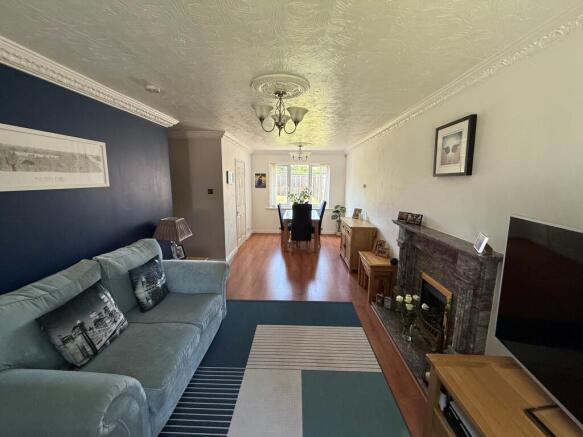 3 bed Semi-Detached for sale Image 7