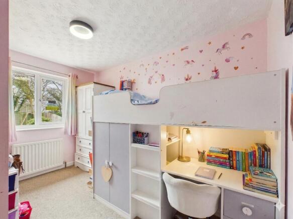 EWEMOVE SOUTH MOLTON - 4 ABBOTS MEADOW