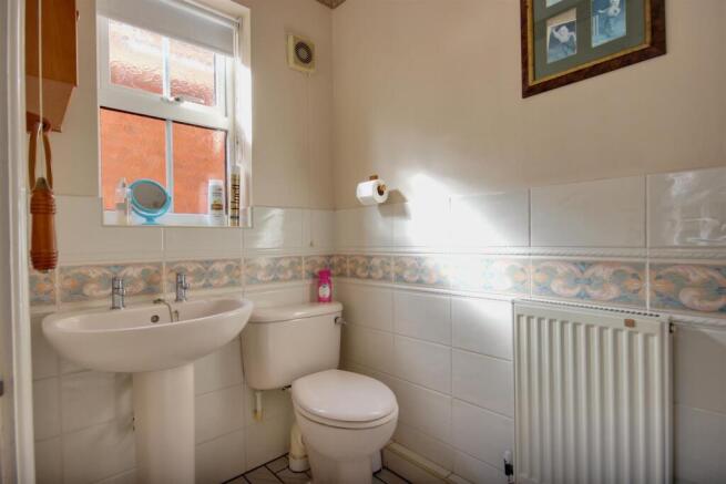 2 bed Detached Bungalow for sale Image 11