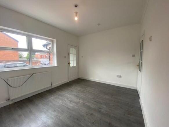 3 bed Terraced to rent Image 4