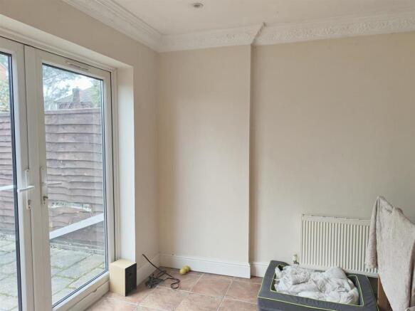 Breakfast/Dining area