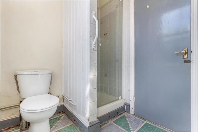 Shower-Room-1.jpg