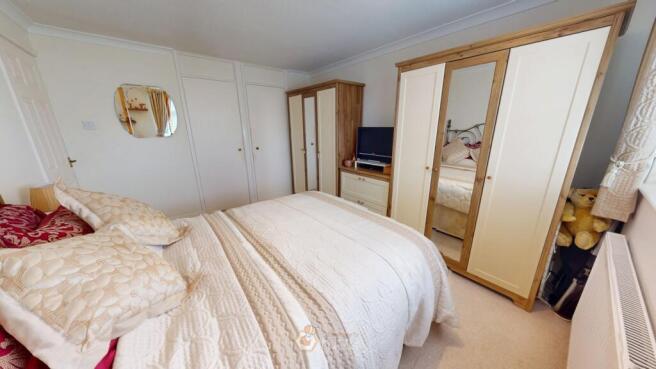 3 bed Semi-Detached Bungalow for sale Image 12