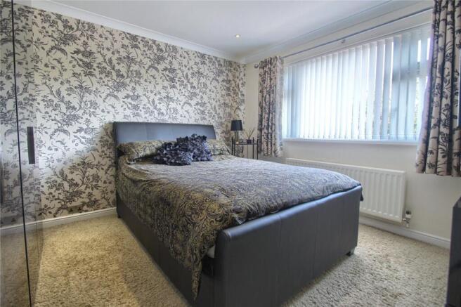 3 bed Semi-Detached for sale Image 12