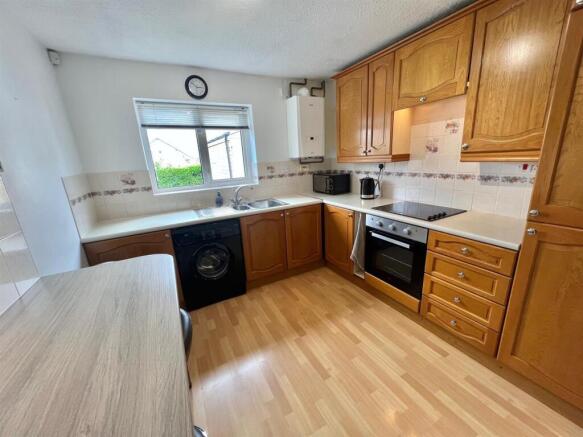 Bramleys Estate Agents - Badget Hill - Rastrick (1