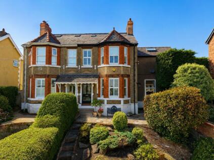 Hillside Road, Heswall, CH60