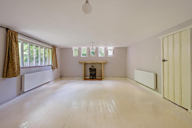 8659306-interior0...