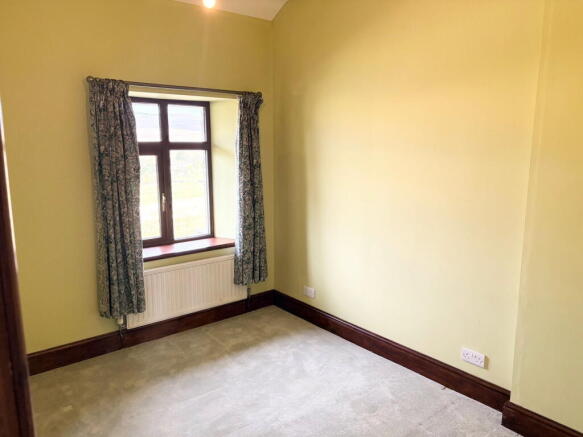 3 bed Semi-Detached to rent Image 9