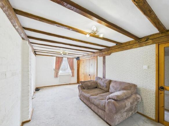 Lounge/Dining Area