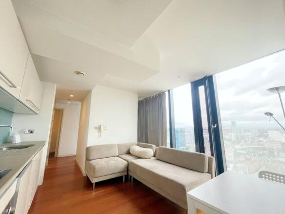 Lounge 2
