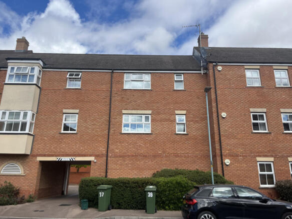2 Bedroom Flat for Sale