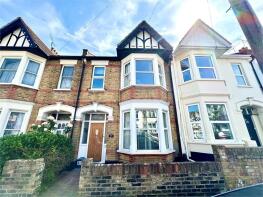 138, Brightwell Avenue, Westcliff-on-sea SS0 9EH