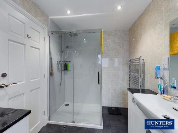 Master En-Suite