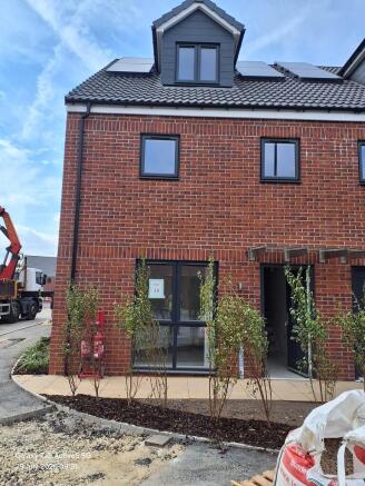 3 bed Semi-Detached to rent in ripon