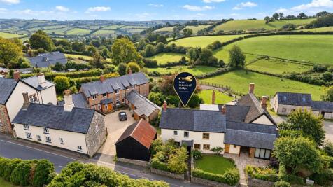 Penswell Cottages, Fore Street, North Molton