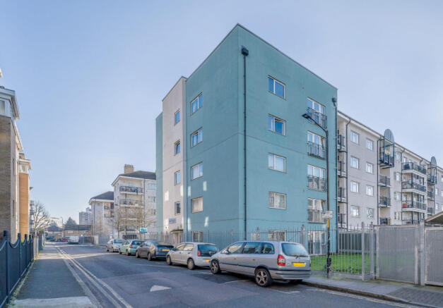8412093-exterior05-800