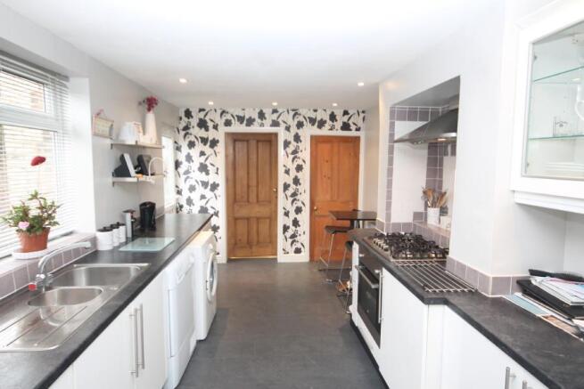 BREAKFAST KITCHEN