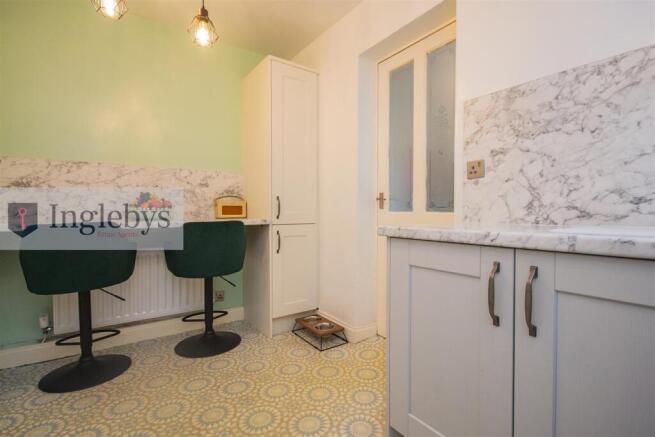 5 bed Terraced for sale Image 11