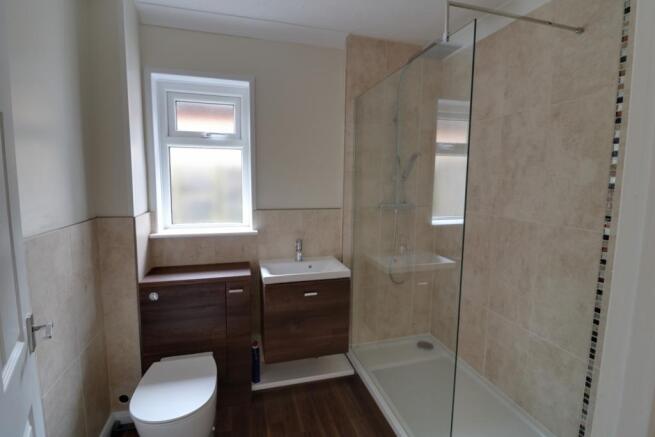SHOWER ROOM