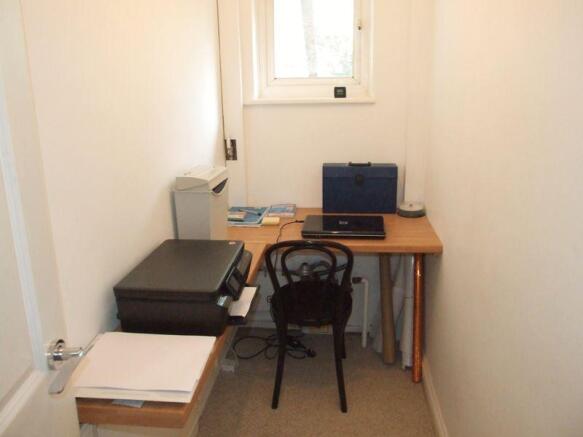 Photo 8