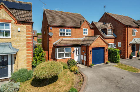 Snowdrop Close, Bishop's Stortford, Hertfordshire, CM23