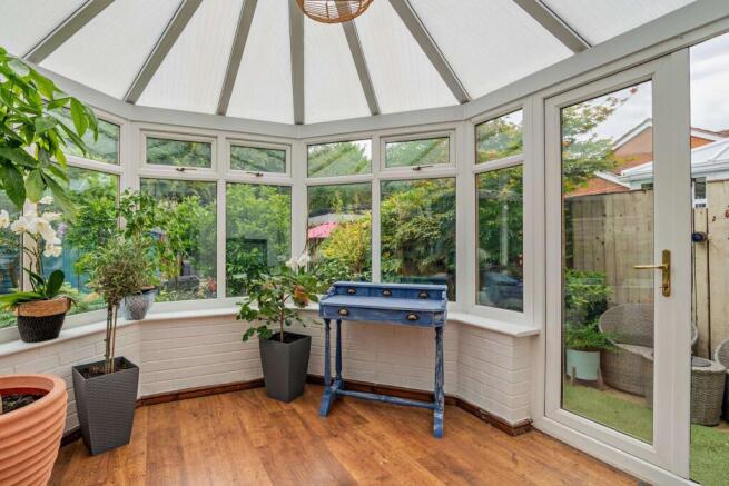 3 bed Semi-Detached for sale Image 10