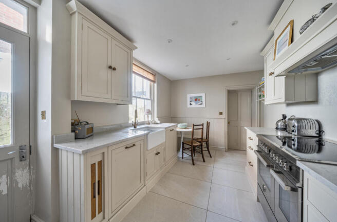 1405340-1-6979fb3...