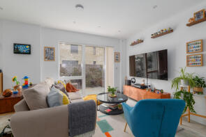 19, Wycombe Street, New Cross, London SE14 6FF