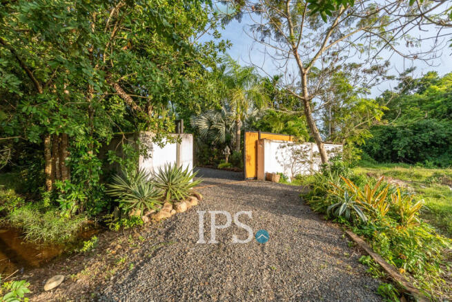 2 Bedroom Villa For Sale - Tuek Chhuo, Kampot