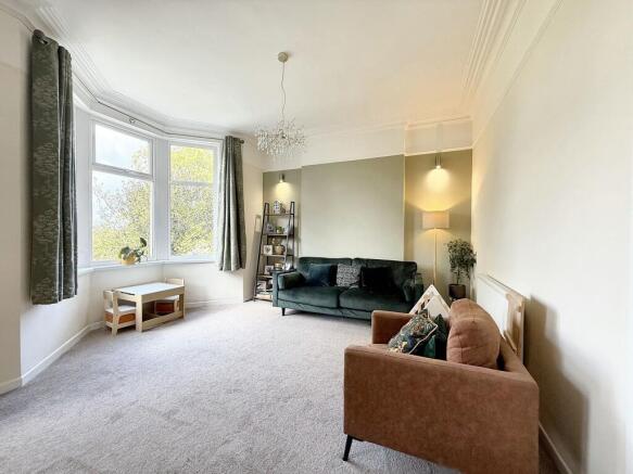 Lounge & Sitting Rooms