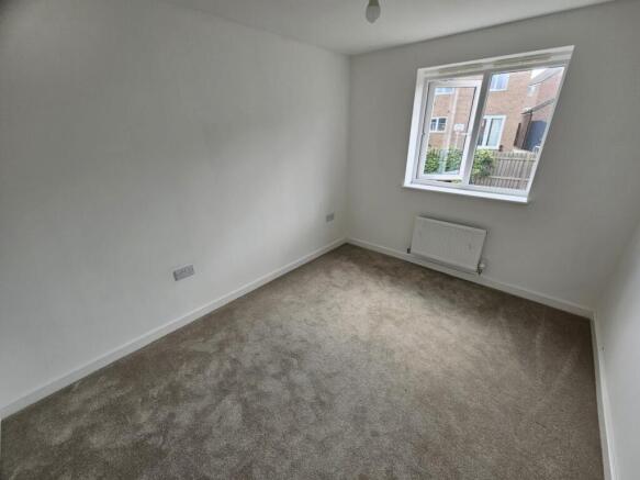 3 bed Detached to rent Image 11
