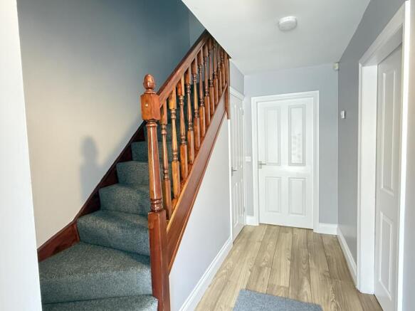 4 bed Town House for sale Image 4