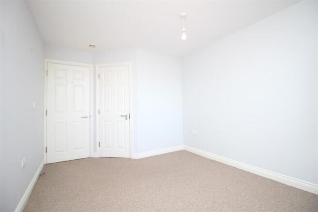 Bedroom 1.JPG