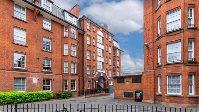 Flat 11, Block H, Peabody Estate, Rodney Road, Walworth, London, SE17 1BN