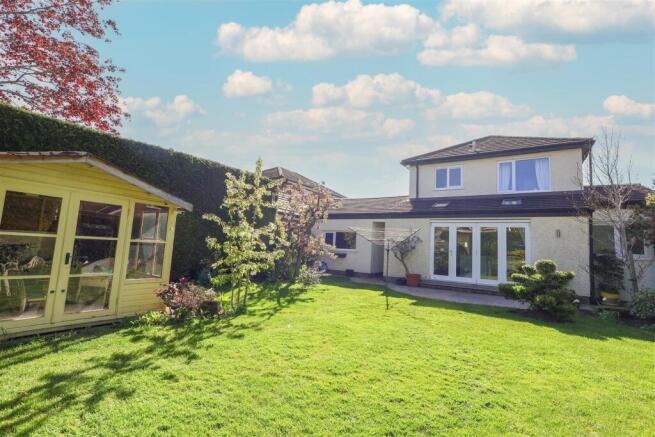 3 bed Detached for sale Image 4