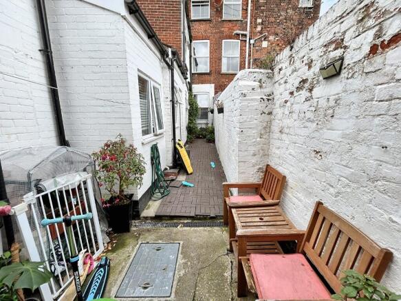 2  Medium  T202602241242.jpg