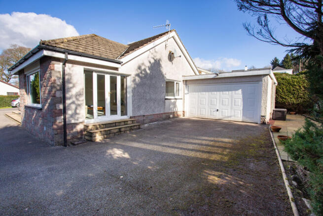 Side View with Garage