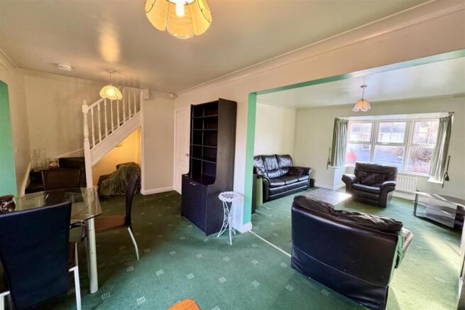 Family/dining room