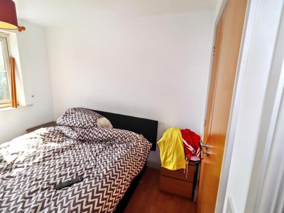 2 bed Flat for sale Image 10