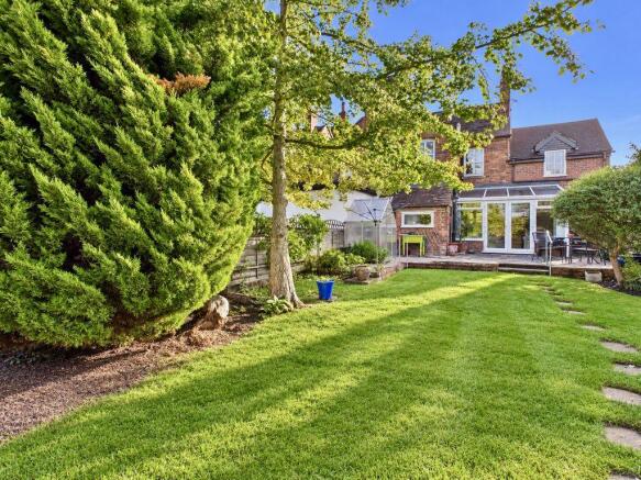 Garden / Rear Aspect