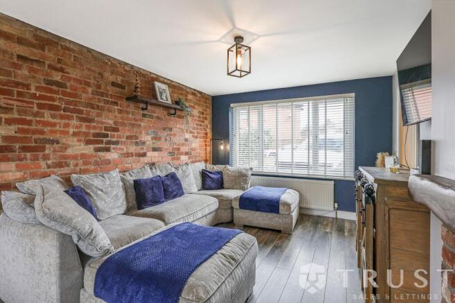 3 bed Semi-Detached for sale Image 12