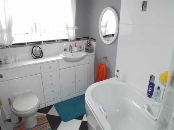 BATHROOM:
