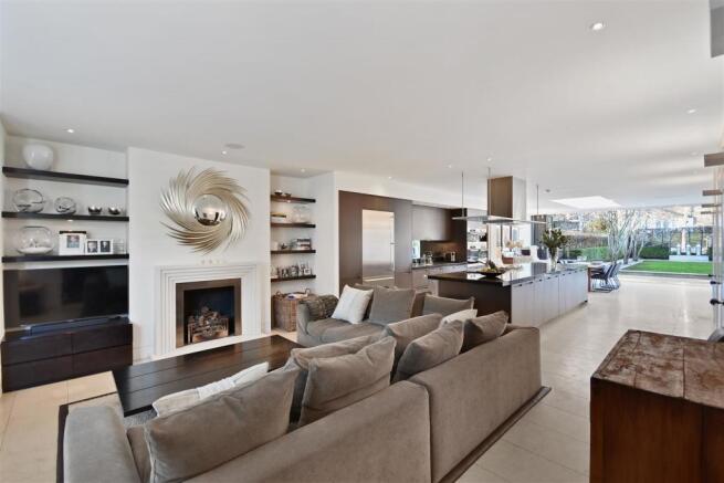 Hammersmith Grove - Reception.JPG