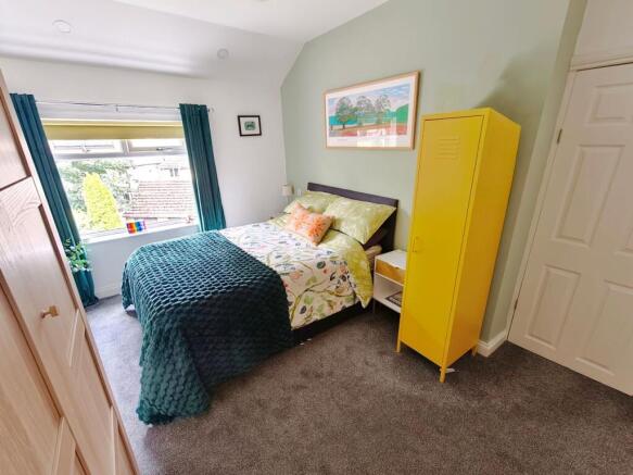 3 bed Town House for sale Image 11
